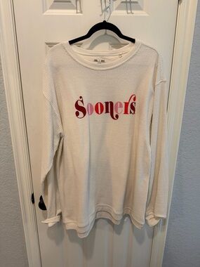Cream "Sooners" Graphic Thermal Top
